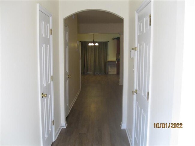Building Photo - 3175 Creston Park Ct