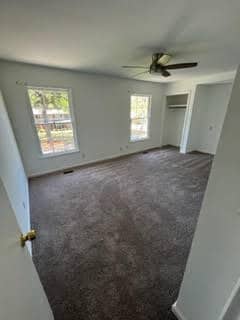 Building Photo - 3413 Hiawatha Dr