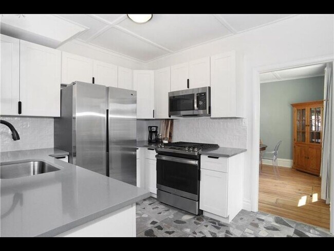 Foto del edificio - 1124 Bellaire Ave