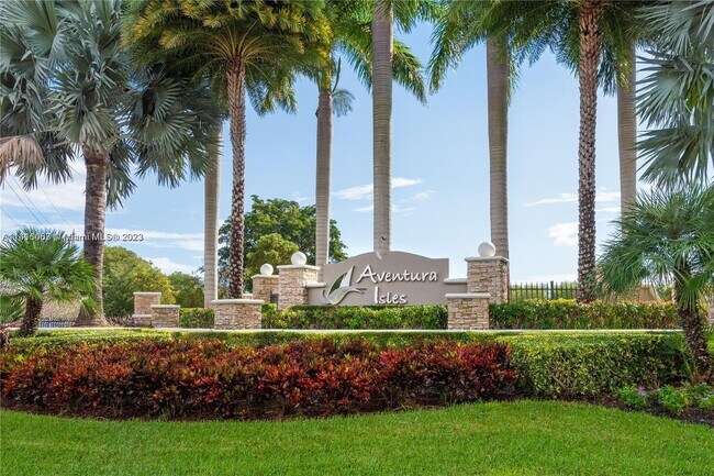 Foto del edificio - 415 NE 194th Ln