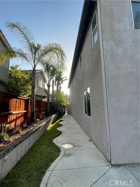 Building Photo - 11242 Evergreen Loop