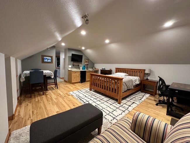 Photo - 19439 Timberline Dr Apartments