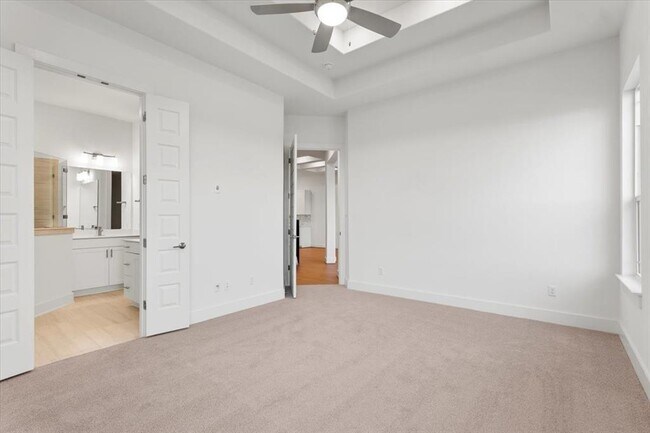 Building Photo - 205 Olivia Dr