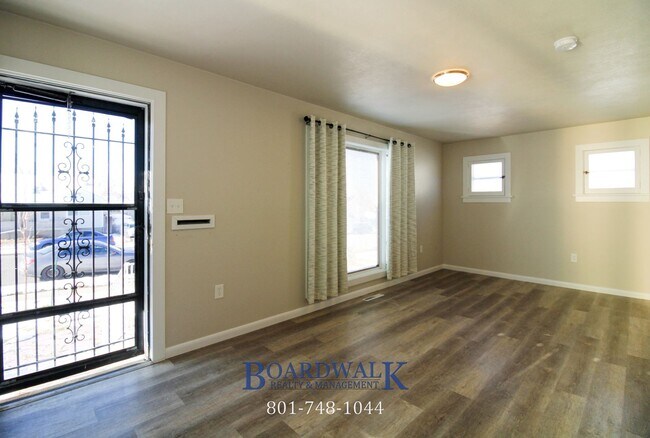 Building Photo - 34 Glenwood Ave