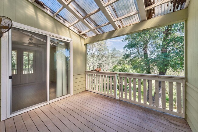 Foto del edificio - Newly Remodeled 2BR ADU in El Dorado Hills with Private Yard!