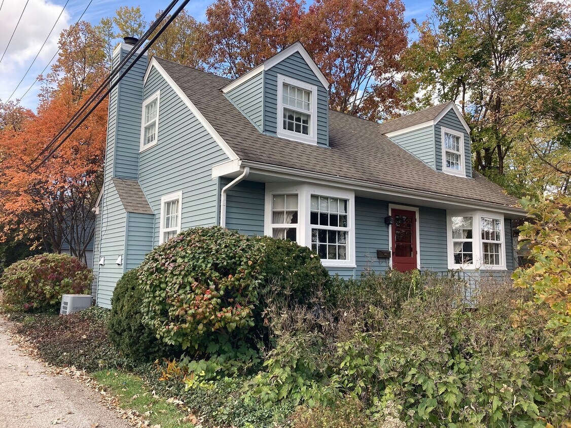 Primary Photo - 829 S 2nd St