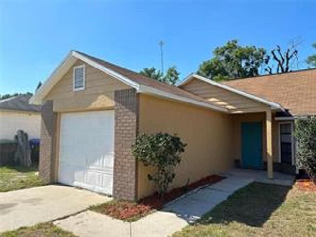 Building Photo - 3933 Magnolia Lake Ln