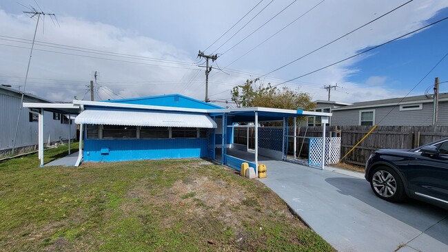 Foto del edificio - Freshly Updated 3 bed/ 2 bath Mobile Home ...