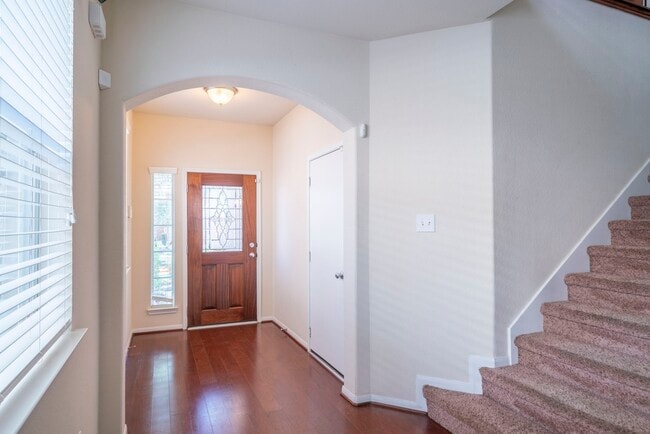Building Photo - 3906 Waterford Ln
