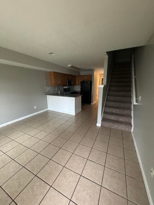 Building Photo - 228 Mousas Way