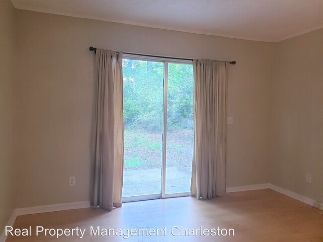 Building Photo - 4 br, 2 bath House - 658 Highwood Circle