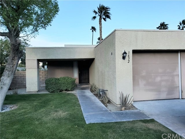 Primary Photo - 1652 Sunflower Ct N
