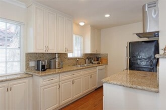 Building Photo - 7517 Herschel Ave