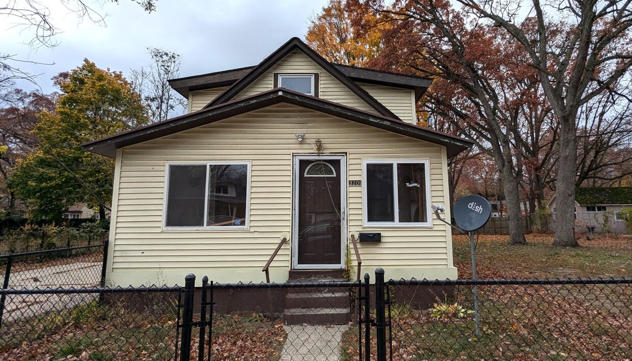Primary Photo - 3209 Sanford St