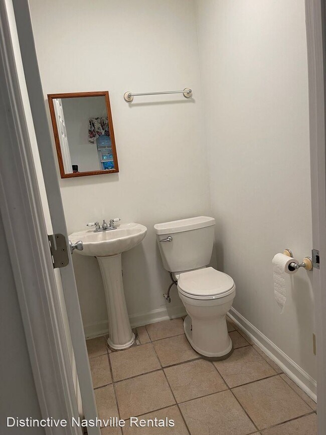 Building Photo - 2 br, 1.5 bath House - 1120a Dog Creek Rd