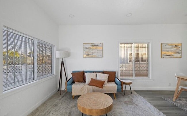 Foto del edificio - 730 E 48th St