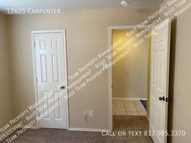 Foto del edificio - 12625 Carpenter-
