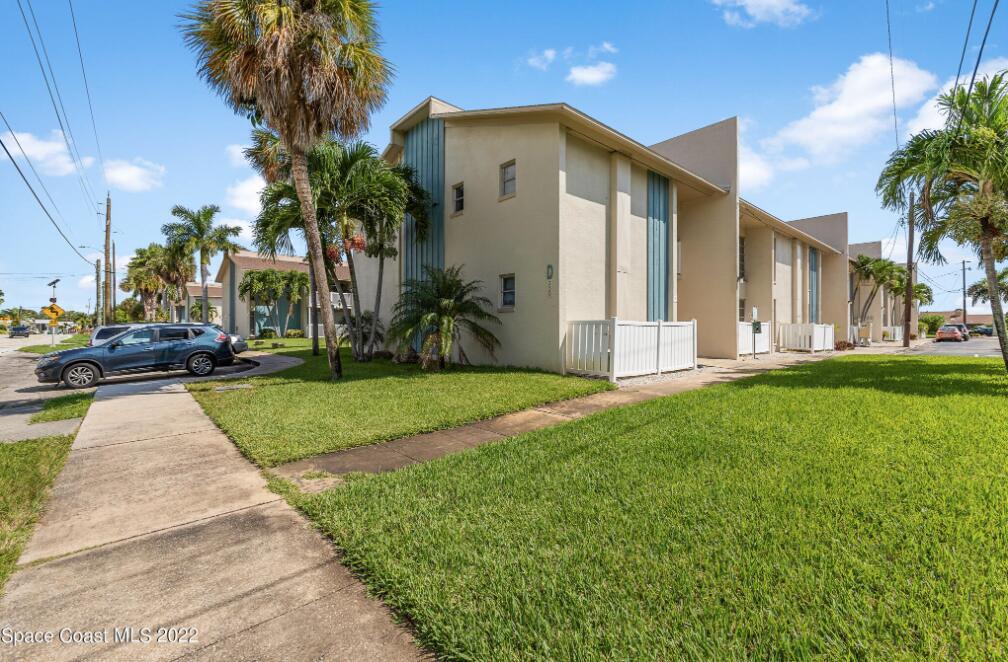 Primary Photo - 250 N Banana River Dr