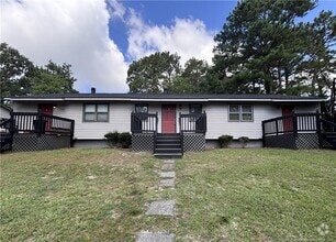 Building Photo - 200 Bull Run St