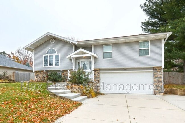 Building Photo - 1040 39th St