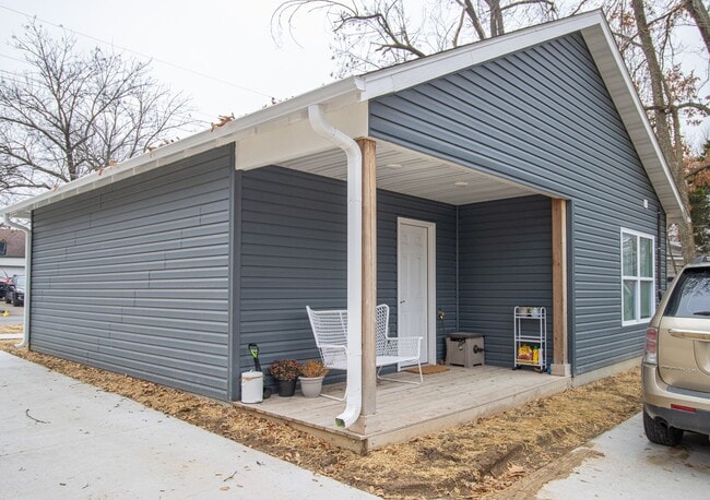 Foto del edificio - 301 Sanford Ave