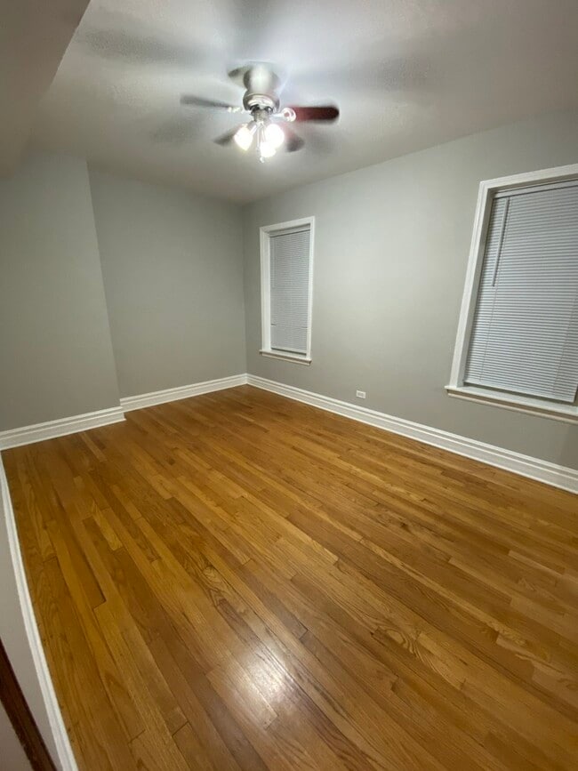 Building Photo - 7912 Karlov Ave