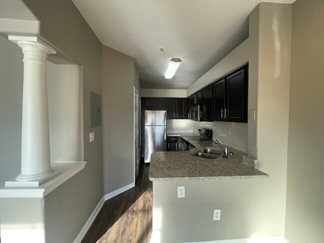 Foto del edificio - 2000 Taylor Ave