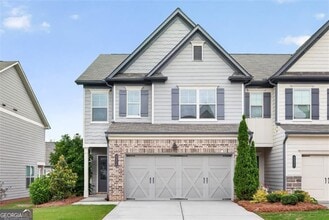Building Photo - 5524 Garens Way