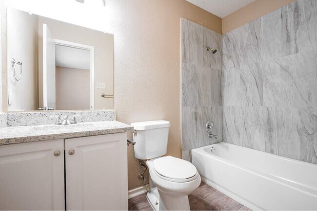 Foto del edificio - 5415 Vermillion Trail