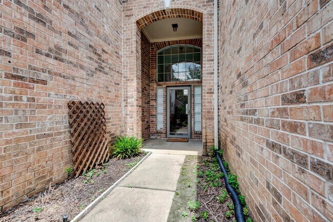 Foto del edificio - 14420 Walters Rd