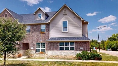 Building Photo - 2027 Harvey Mitchell Pkwy S