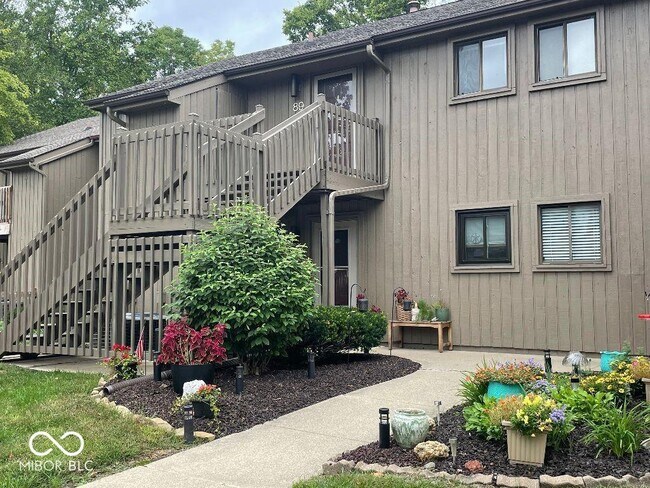 Foto del edificio - 89 Lookout Ridge Dr