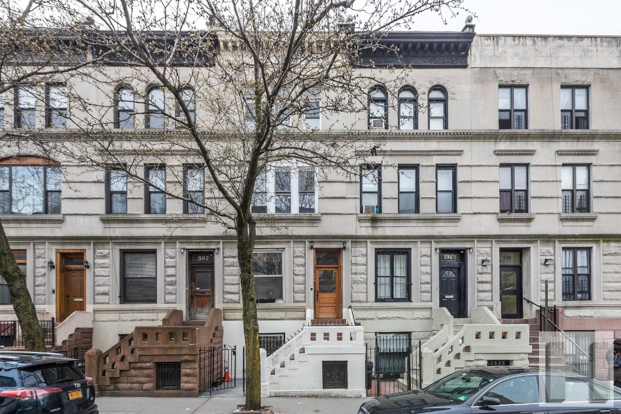 594 West 152nd Street Townhome Rentals In New York Ny