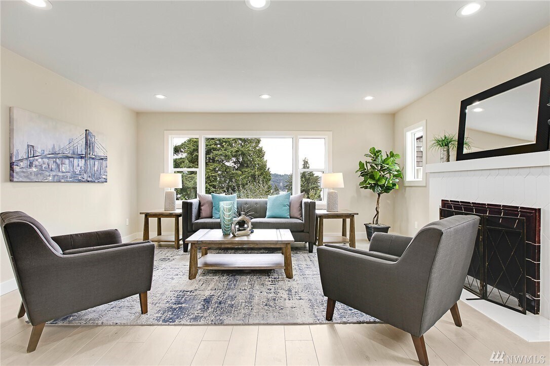 Foto principal - 12334 Sand Point Way NE