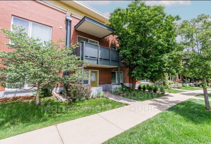 4670 Holiday Dr Unit 202, Boulder, CO 80304 Condo for Rent in Boulder
