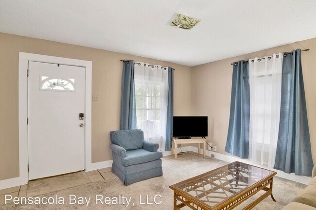 Building Photo - 1 br, 1 bath House - 407 W Strong St.