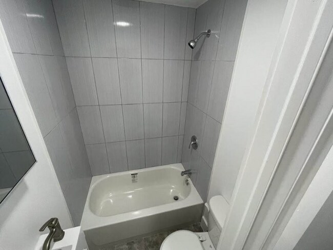 Foto del edificio - 300 N 5th St