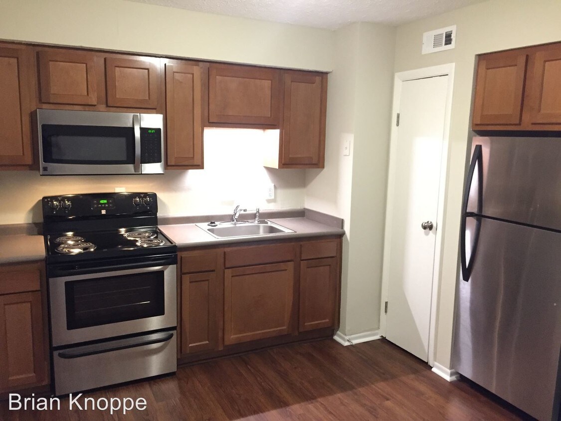 Foto principal - 1393 Summit St