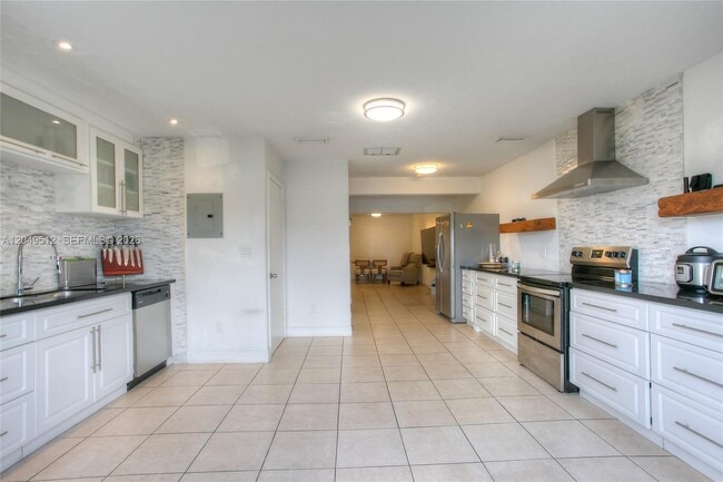 Foto del edificio - 7389 W 18th Ave