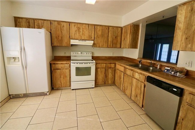 Foto del edificio - 8418 N Jones Ave