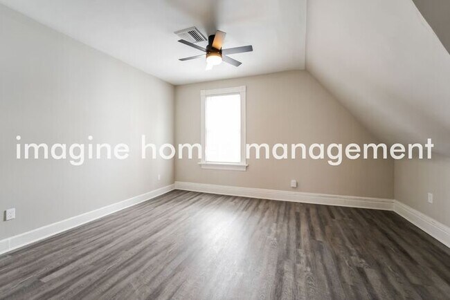 Building Photo - 520 Ivy Street