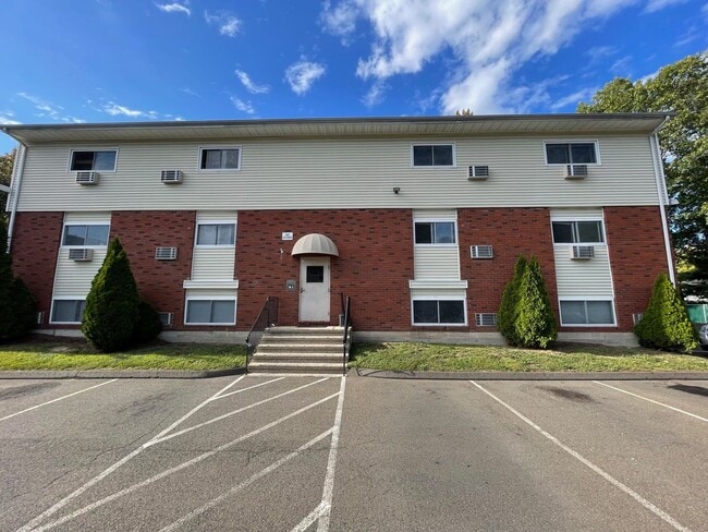 Building Photo - West Haven 1 Bed with Laundry in Unit, AC ...