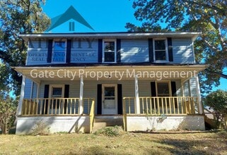 Building Photo - 1006 Holton Pl