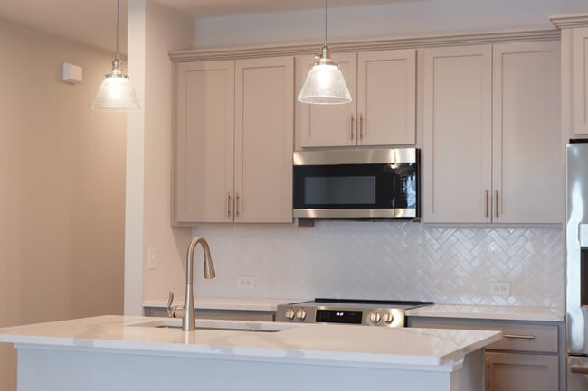 Foto del edificio - 481 Crown Dr