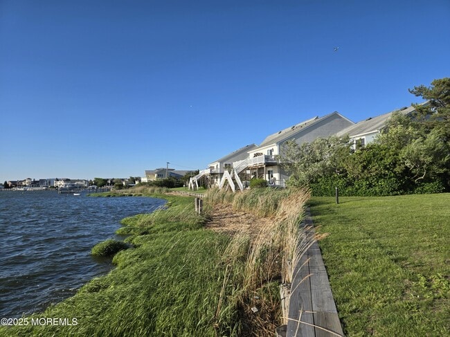 Building Photo - 100 Seaview Ave