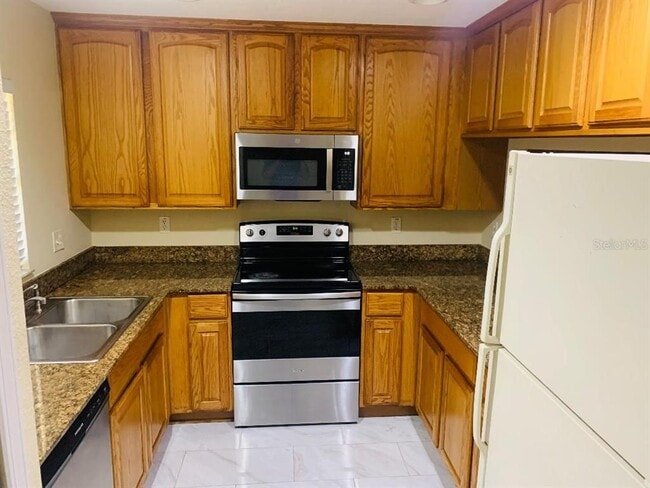 Building Photo - 5384 River Rock Rd