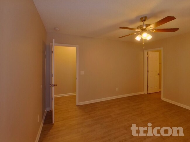 Building Photo - 80 Springway Dr