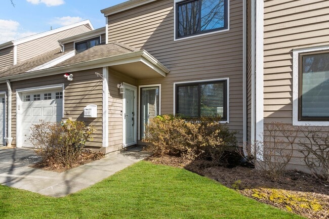Photo - 50 Pondview Rd Townhome