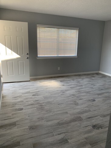 Foto del edificio - 308 N Second St