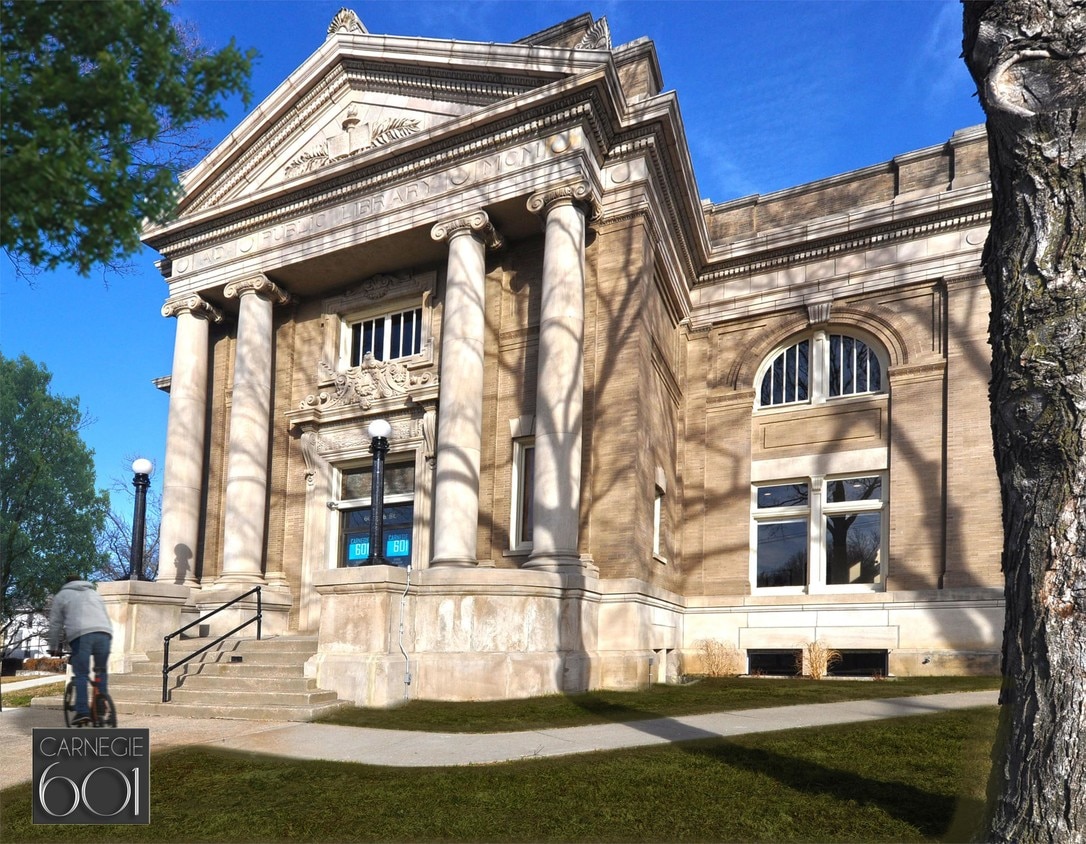 601 S 5th St Unit 203, Leavenworth, KS 66048 Room for Rent in